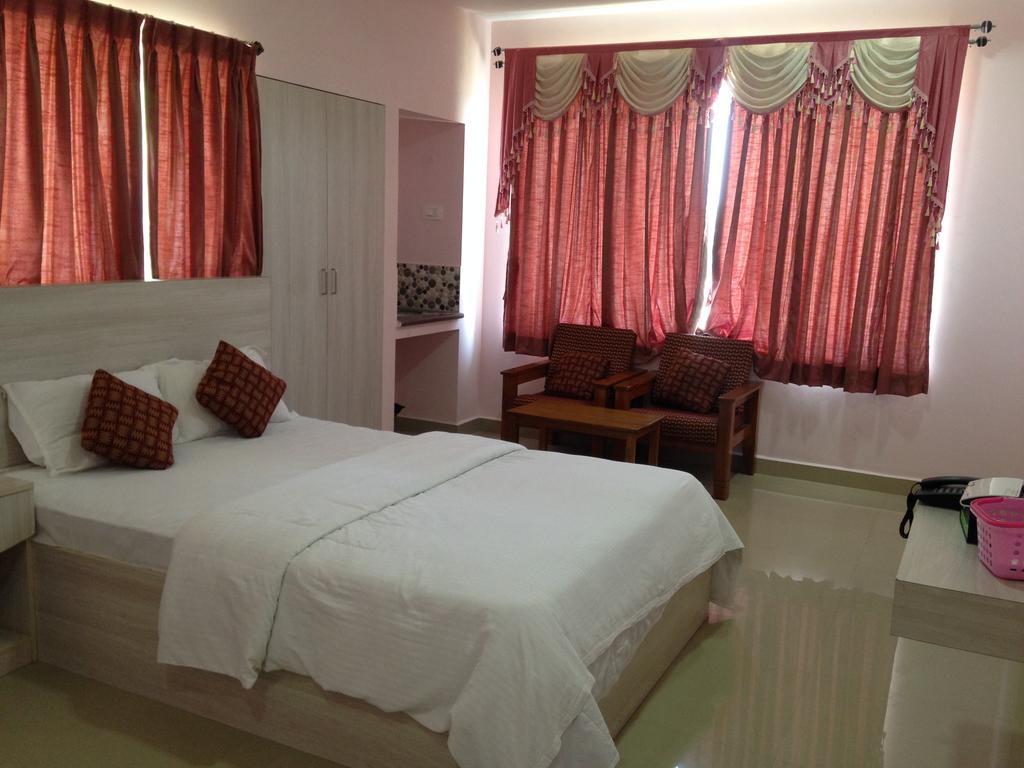 Oyo 4355 Goodland Inn Τσενάι Εξωτερικό φωτογραφία